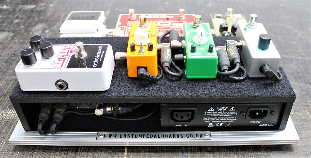 CustomPBoards's tweet photo. Little Ms3 Board but without the MS3 and repurposed to fit a few pedals. With flight case but board also small enough to fit into any std sized laptop bag. Great travelling board! 
https://t.co/naI1Lu3Yk1 https://t.co/BeMF6fqsIi