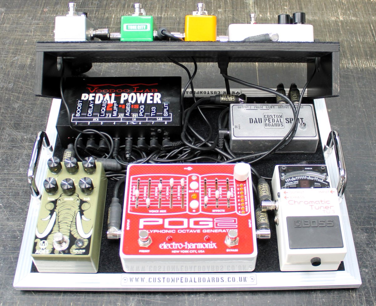 CustomPBoards's tweet photo. Little Ms3 Board but without the MS3 and repurposed to fit a few pedals. With flight case but board also small enough to fit into any std sized laptop bag. Great travelling board! 
https://t.co/naI1Lu3Yk1 https://t.co/BeMF6fqsIi