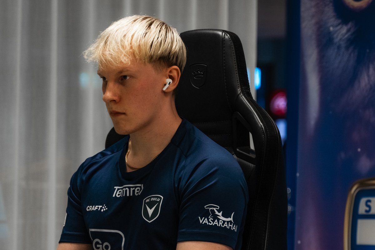 SPL e-jalkapallo (@ejalkapallo) on Twitter photo .<a href="/Kossu72/">Jesse Kosamo</a> aloittaa huomenna urakkansa EAFC:n MM-kisoissa Berliinissä. 🇩🇪
Suora lähetys EA Sports FC:n Twitchissä:
📺twitch.tv/easportsfc
Lue Kossun ja <a href="/egoapina/">Erno Parkkonen</a>'n kommentit: palloliitto.fi/ajankohtaista/…
#EAFC24 #Esportsfi .<a href="/Kossu72/">Jesse Kosamo</a> aloittaa huomenna urakkansa EAFC:n MM-kisoissa Berliinissä. 🇩🇪
Suora lähetys EA Sports FC:n Twitchissä:
📺twitch.tv/easportsfc
Lue Kossun ja <a href="/egoapina/">Erno Parkkonen</a>'n kommentit: palloliitto.fi/ajankohtaista/…
#EAFC24 #Esportsfi