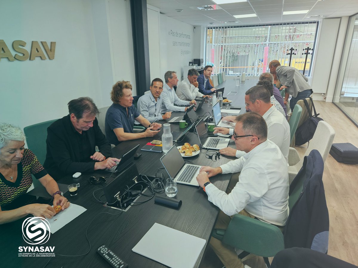 🏢 Conseil d’administration aujourd’hui pour les administrateurs du SYNASAV !
Une belle séance de stratégie pour défendre les intérêts des entreprises de maintenance du génie climatique ! 💼
#SYNASAV #Maintenance #GénieClimatique #Énergies