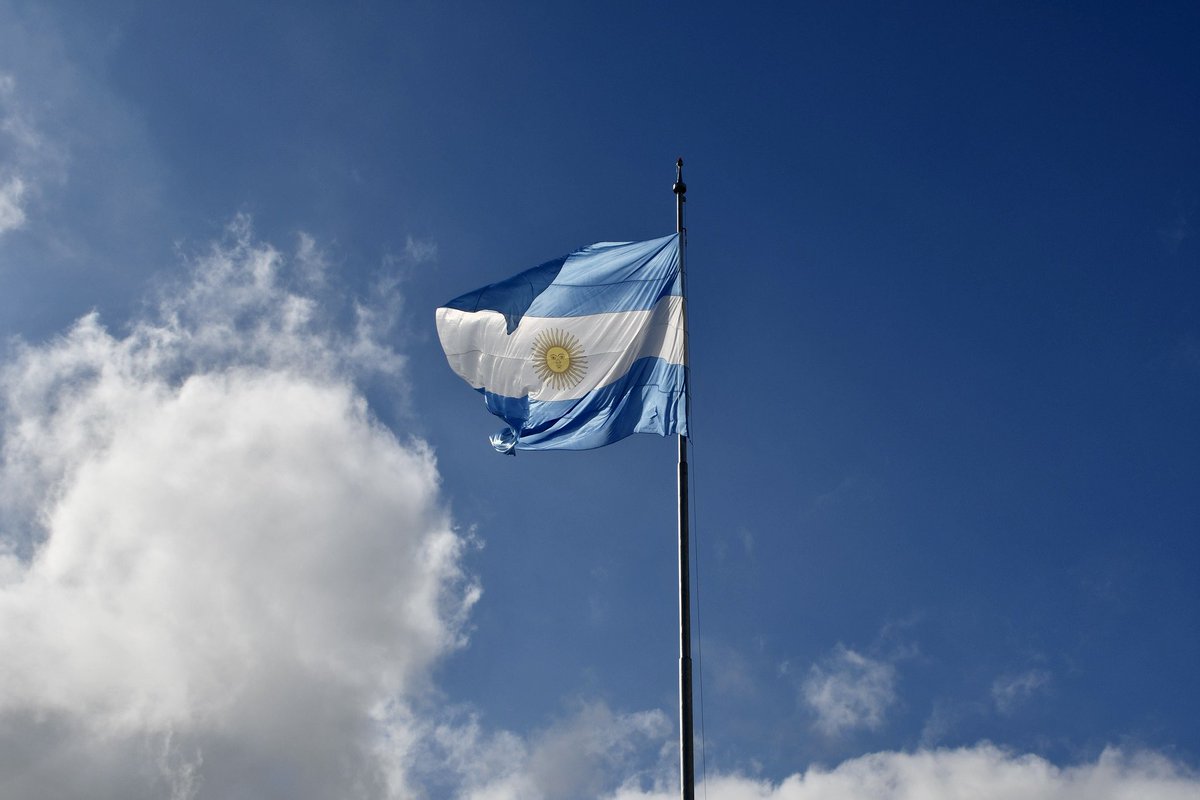 cassia_enzo's tweet image. “Si somos libres, todo nos sobra”