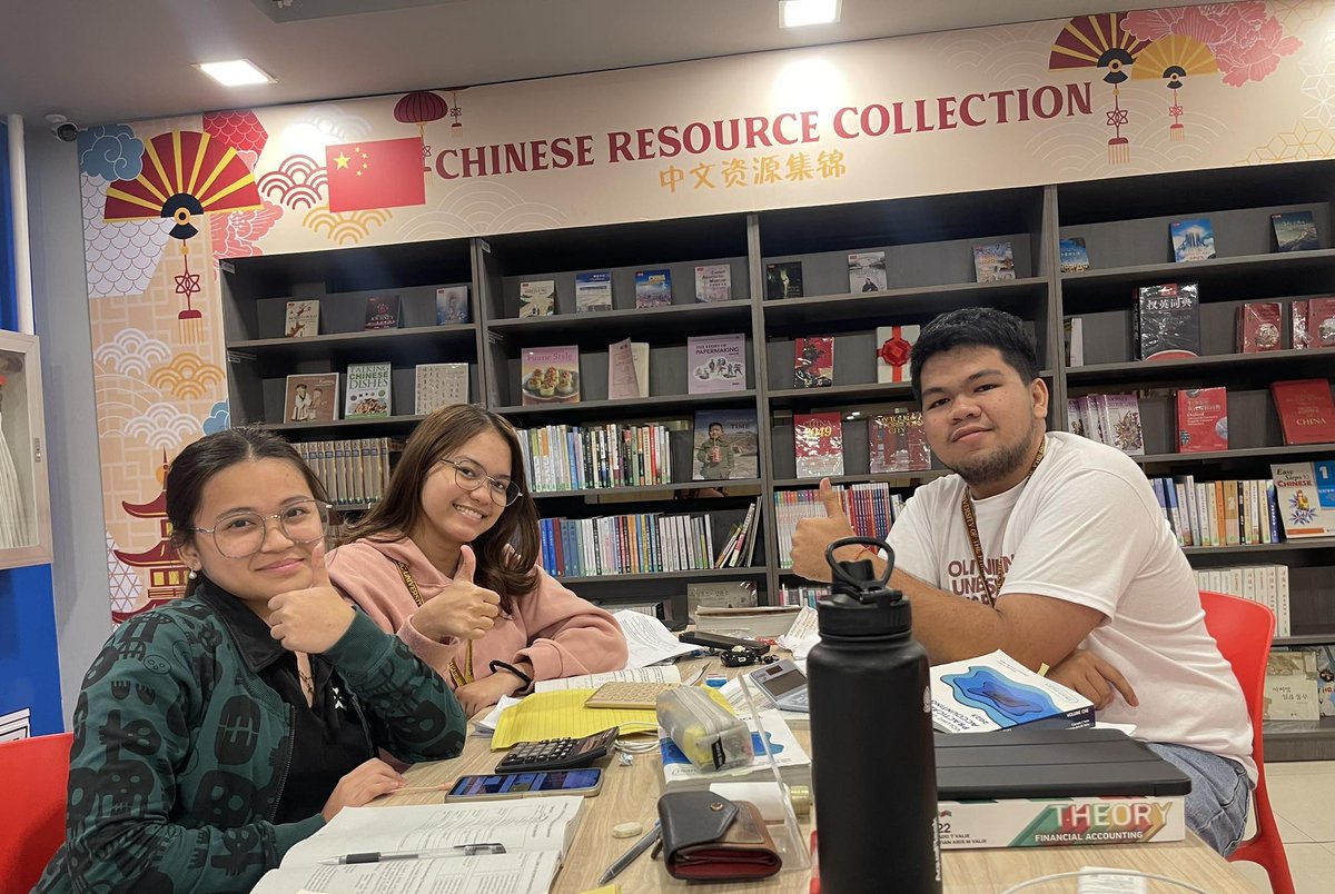 valcitylibrary's tweet photo. #ValACEAtNight: "Libraries always remind me that there are good things in this world." - Lauren Ward
Valenzuela City Library's 2F is open from Monday to Sunday, 9am until 12midnight.
#ValACE #AkoAtAngAklatan #AklatanNatinIto #ValenzuelaCityLibrary https://t.co/LCmYDybFRs