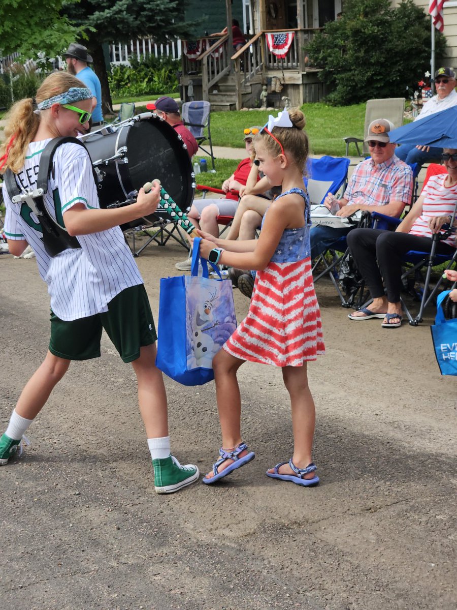 SuFuDu's tweet photo. We had a blast performing at the Lennox Old Fashioned July 4th Celebration and we hope you did too!

Make sure to catch our next performance this Saturday, July 13 at the Pan-O-Prog Summer Festival in Lakeville, MN.

We’ll see you then😎✌️ https://t.co/1E4qIywkN7