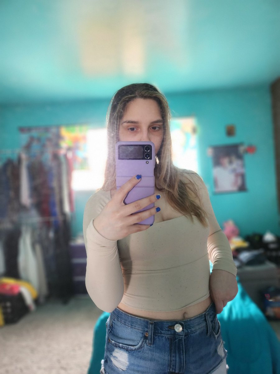 EvthaliaN's tweet photo. 24 yrs old today 🎂 💕 https://t.co/KSoBRrlqk0