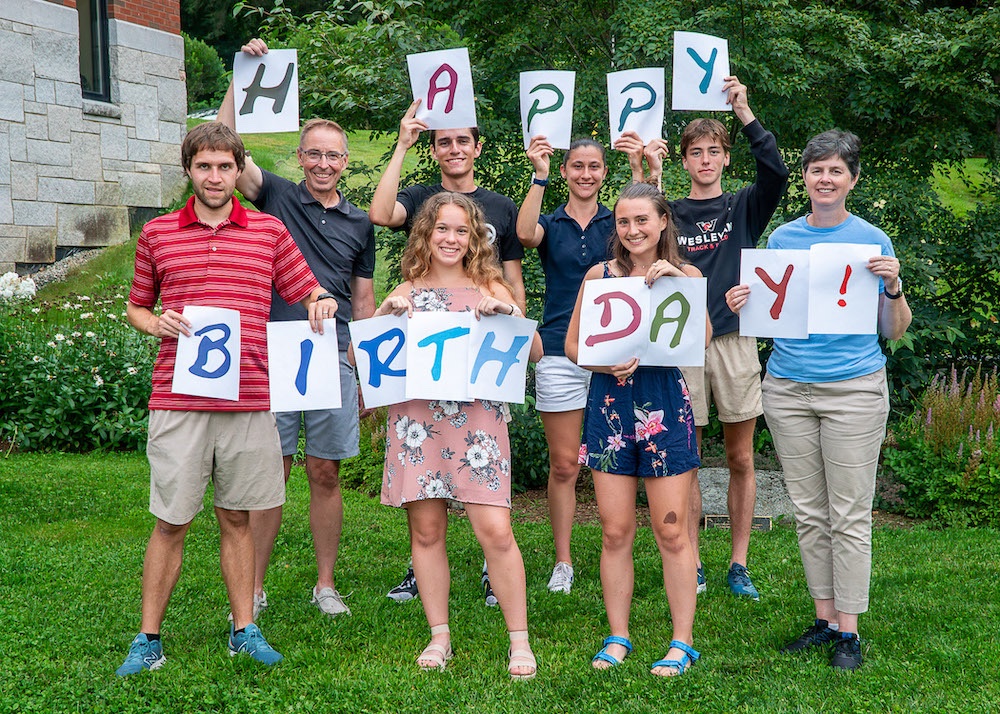 nepxc's tweet photo. Happy Birthday to Ashton! https://t.co/8dDtzADa2B