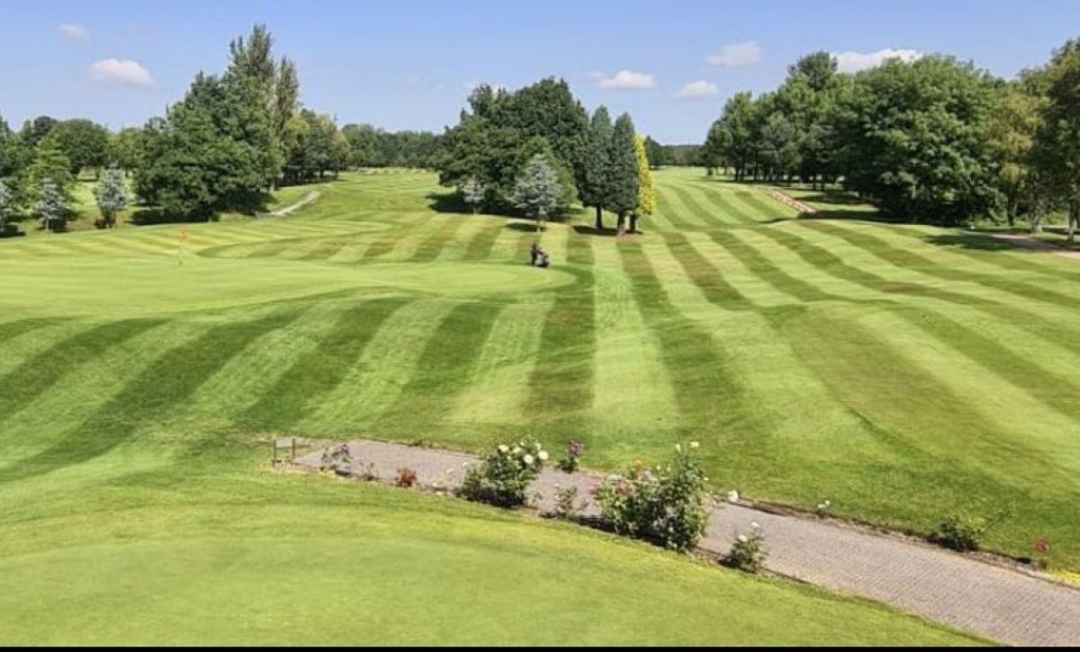 BIGGALtd's tweet photo. Assistant Greenkeeper https://t.co/Uw4O3HXoqy 
@DentonGolfClub https://t.co/CE680f5C9a