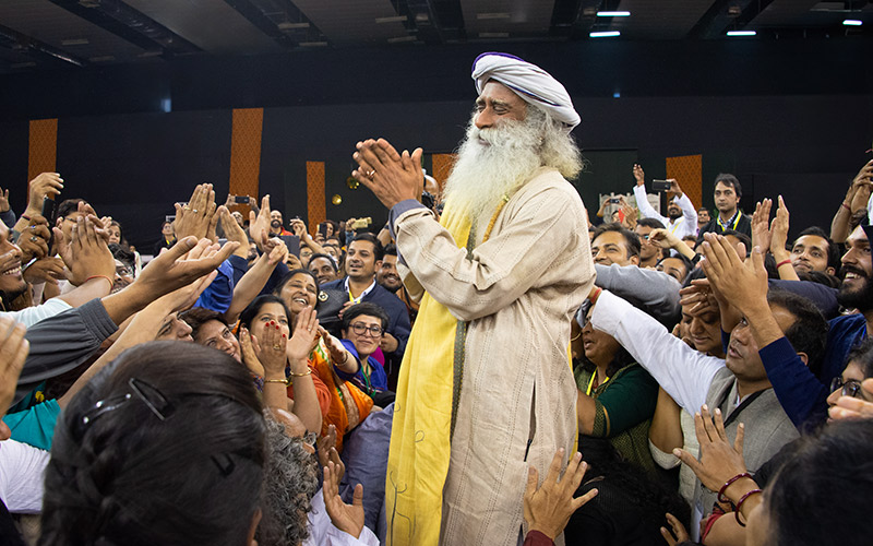 SadhguruJV's tweet photo. If you are concerned about the world, the first thing you need to do is transform yourself into a joyful being. #SadhguruQuotes https://t.co/f6SSZyJt0U