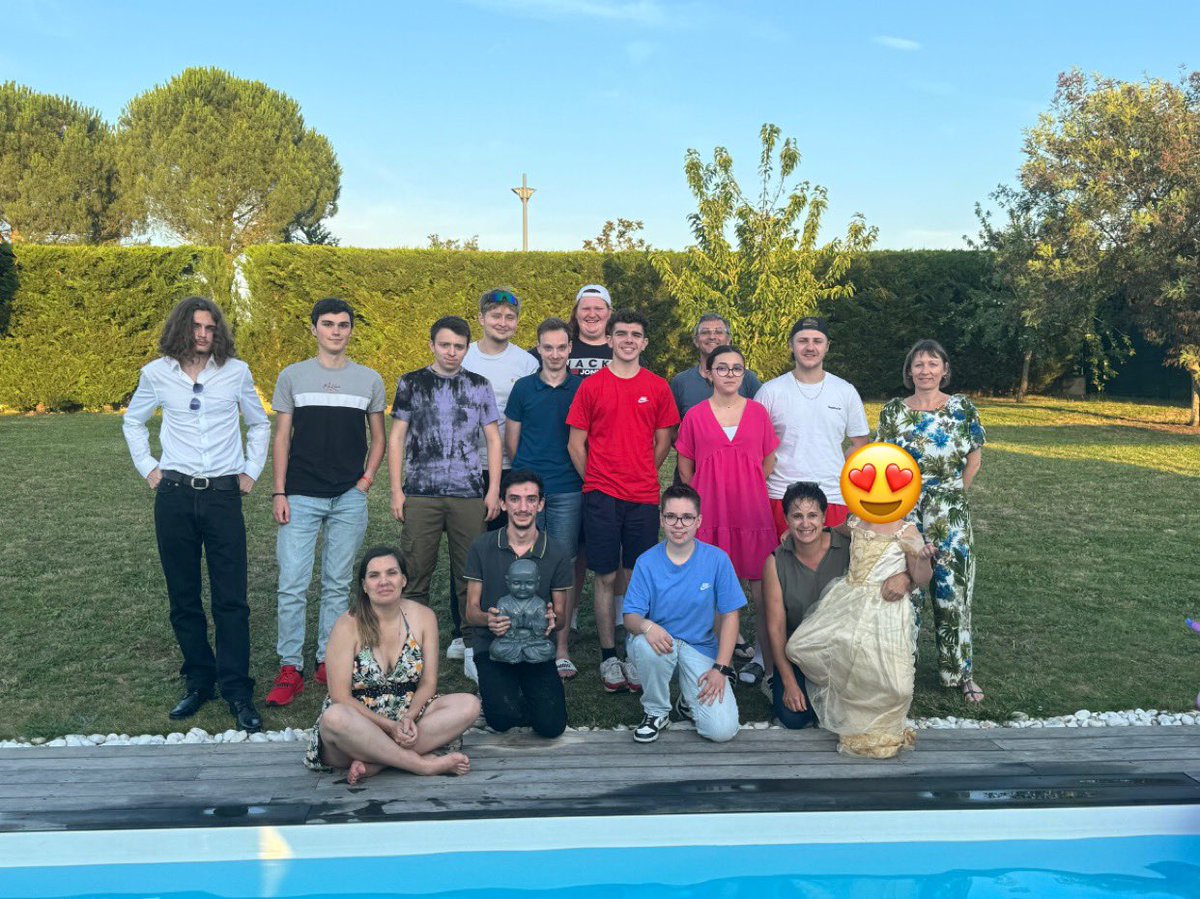 Fin d’un cycle…comme à chaque départ d’une promotion, un pincement au cœur 3 années de formation, d’échanges, de partage et de souvenirs au <a href="/JGallieni/">LPO GALLIENI Toulouse</a> <a href="/actoulouse/">Académie de Toulouse</a> !! 

Félicitations à vous tous <a href="/ConduiteRoutier/">Conduite Routiere Academie Toulouse</a> pour votre splendide réussite et vos mentions 🤩. 
Fière de vous 👏