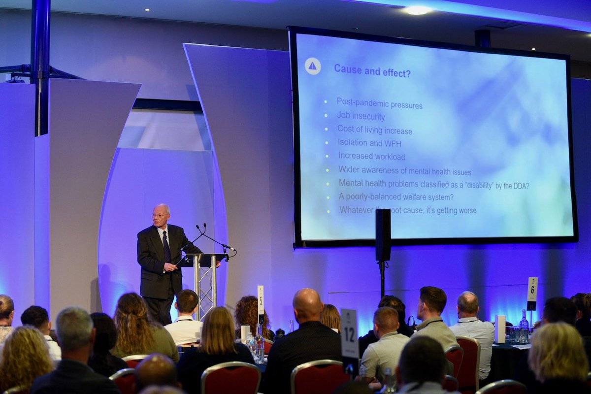 TheSHEShow1's tweet photo. A huge thank you to our penultimate speaker Mark Scoggins. Such a fantastic presentation focusing on the growing challenge of employee mental health. "Employee mental health is an H&amp;S issue, not simply a HR referral!" #TheSHEshowSouth https://t.co/zOLQLZ1i6g