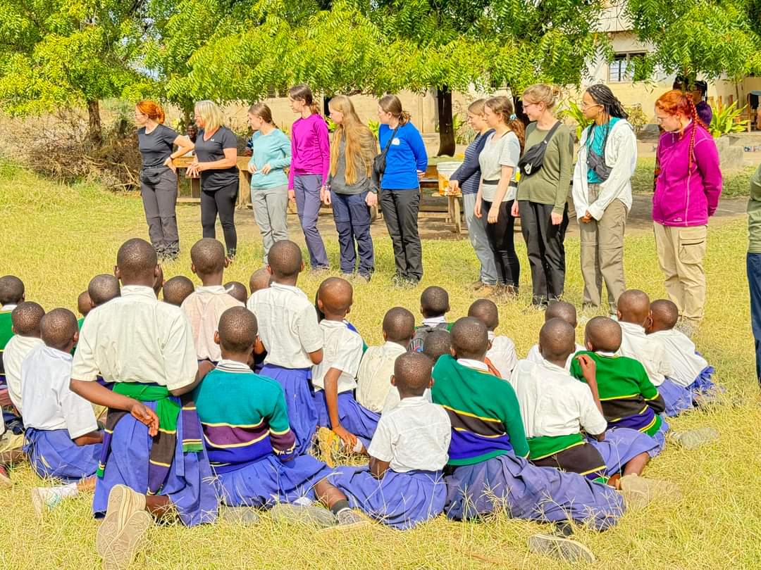 Queen's School Trips tweet media