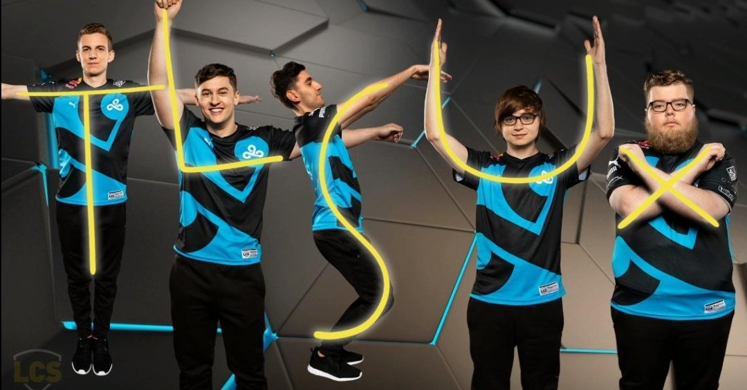 HhhhhBlank's tweet photo. @Sneaky HOLY SHIT I FORGOT HOW BASED THE LCS WAS WHEN YOU WERE IN IT xddddd https://t.co/nH1fAmiMaO