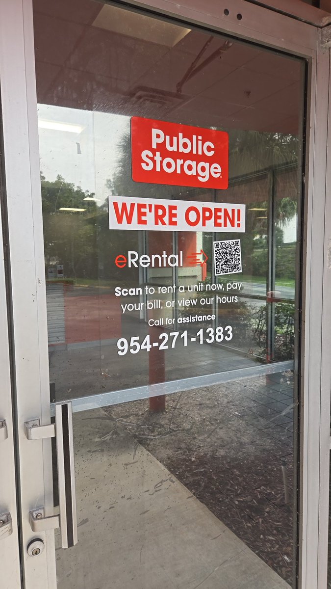 JorgeOrjue67741's tweet photo. @PublicStorage 1 NW 57th Street
Ft Lauderdale, FL 33309 nobody here. Open hours supposed to be at 9 https://t.co/7CI96AqyD4