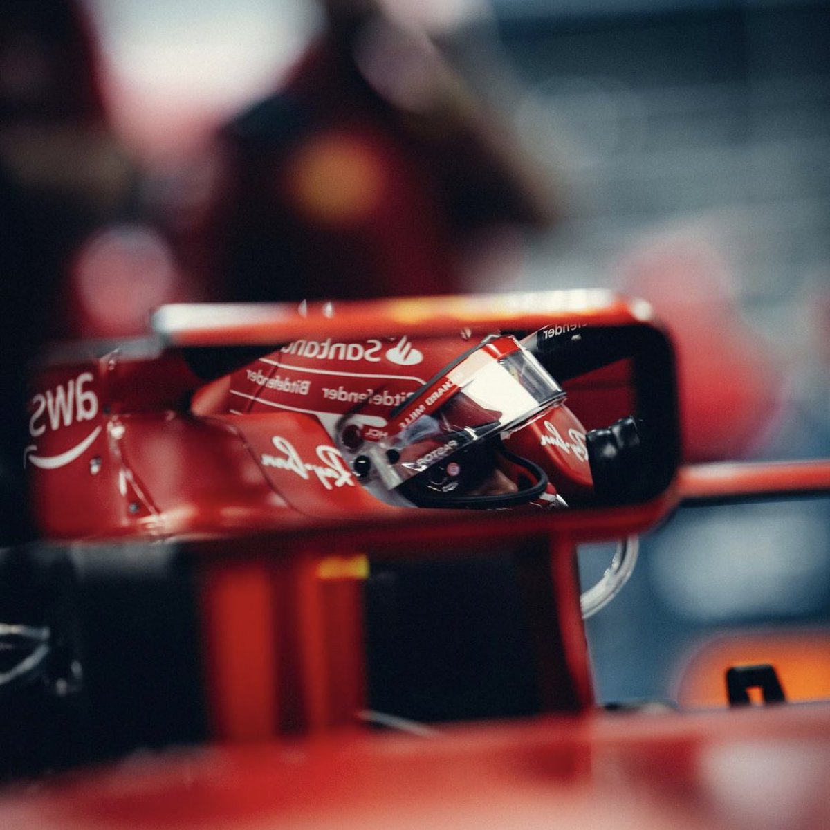 suicisite's tweet image. Stay focus.