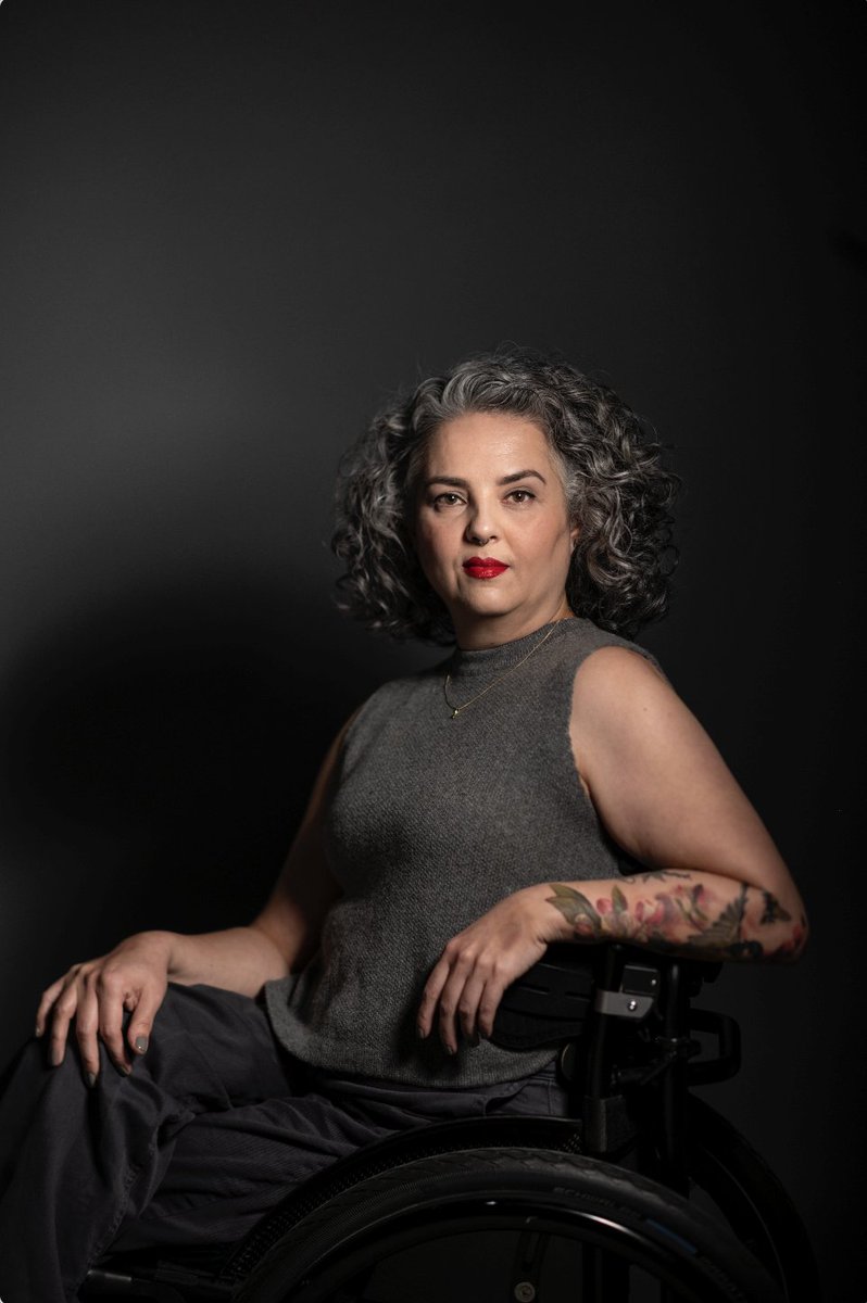 Ik ben trots om deel uit te maken van de tentoonstelling 'Samen onbeperkt vooruit' van <a href="/DeZonnebloem/">DeZonnebloem</a> en Stichting Open Mind. 
Ontdek vanaf 16 juli mijn verhaal en dat van anderen over de mooie en minder mooie kanten van leven met een beperking.