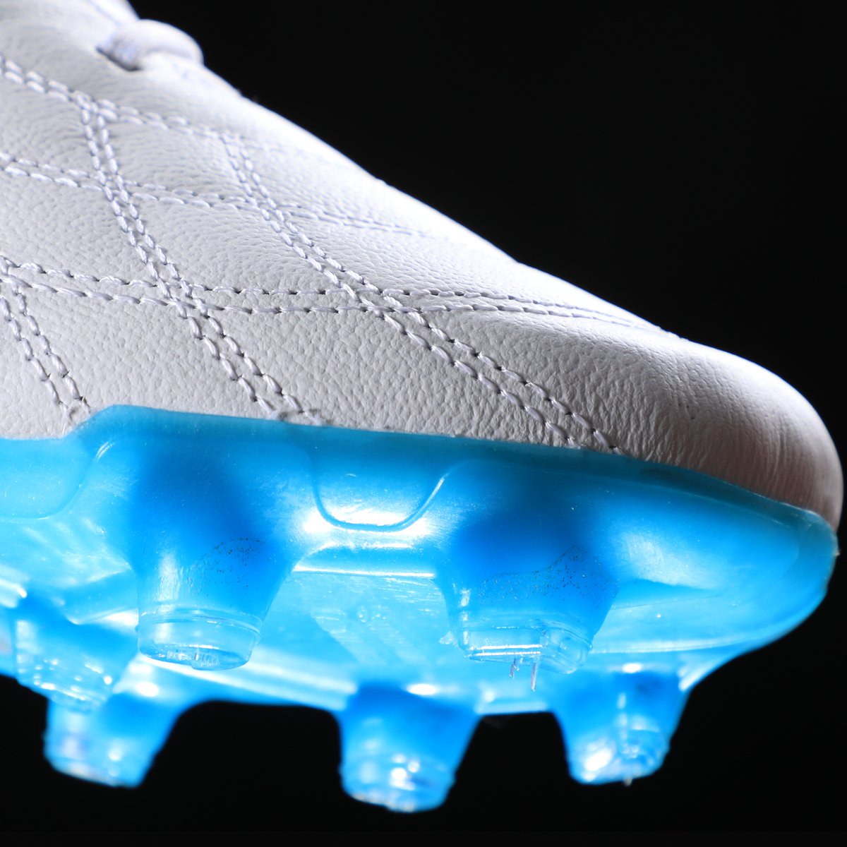 Pirma_Oficial's tweet image. A detalle 🔎
👟 #Pirma #BrasilPro #Fútbol #PirmaSquad #HechoEnMéxico