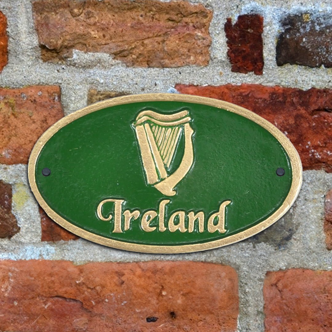 The_Kings_Bay's tweet image. Embrace Ireland's timeless heritage with our Gaelic Harp Wall Art. Inspired by the iconic Brian Boru harp, it adds Celtic charm to any space. 💯

SKU: TKB-5875-K
#TheKingsBay #WallSigns #DoorSigns #IrishSigns