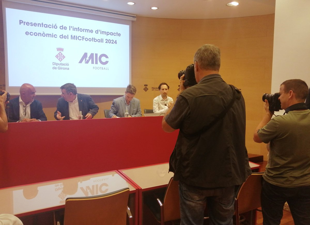 comunicacat's tweet photo. ⚽️ El torneig @micfootballcup ha generat un impacte de 14,5 milions d'euros a les comarques gironines.
📄 L'estudi l'ha elaborat l'empresa @CamaleonicAI i s'ha presentat a la seu de la @DiputacioGirona
#MICFootball #clientcomunica #Diputació #CostaBrava #ImpacteEconòmic https://t.co/6oQqL5zo5b