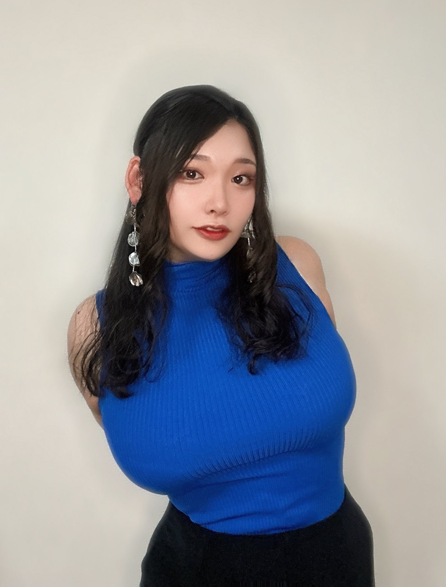 夜廻 on X: もうすぐ26歳の自称恵体おねえさんです。 むっちむちのぷよぷよでも推してくださいどうぞ。  t.coxa6GGhFvGU  X