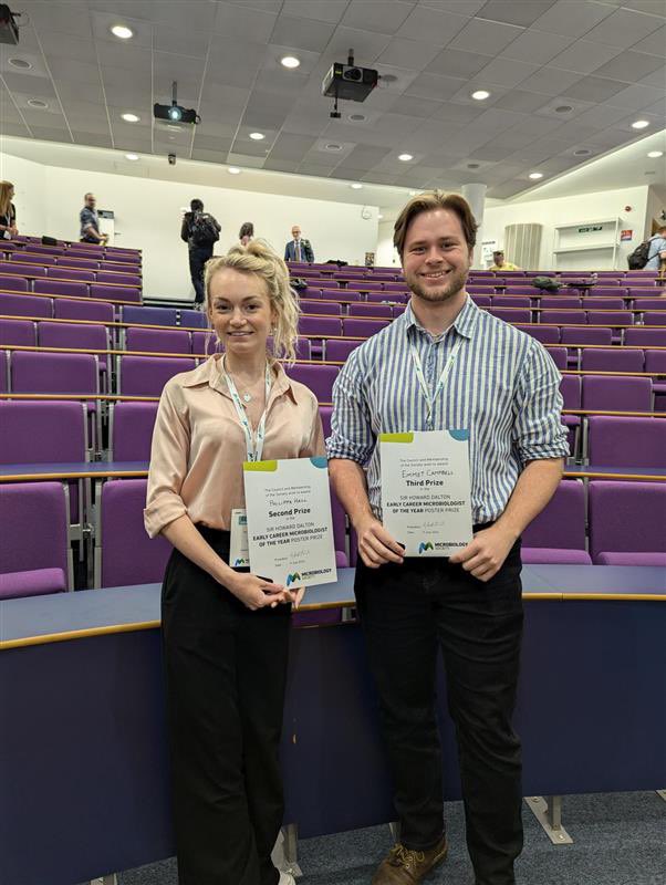 2 days at #ECConf24, met some great people and got some great advice. Delighted to have won the bronze, all the talks were incredible! Thanks to <a href="/MicrobioSoc/">Microbiology Society</a> for inviting me! ☺️