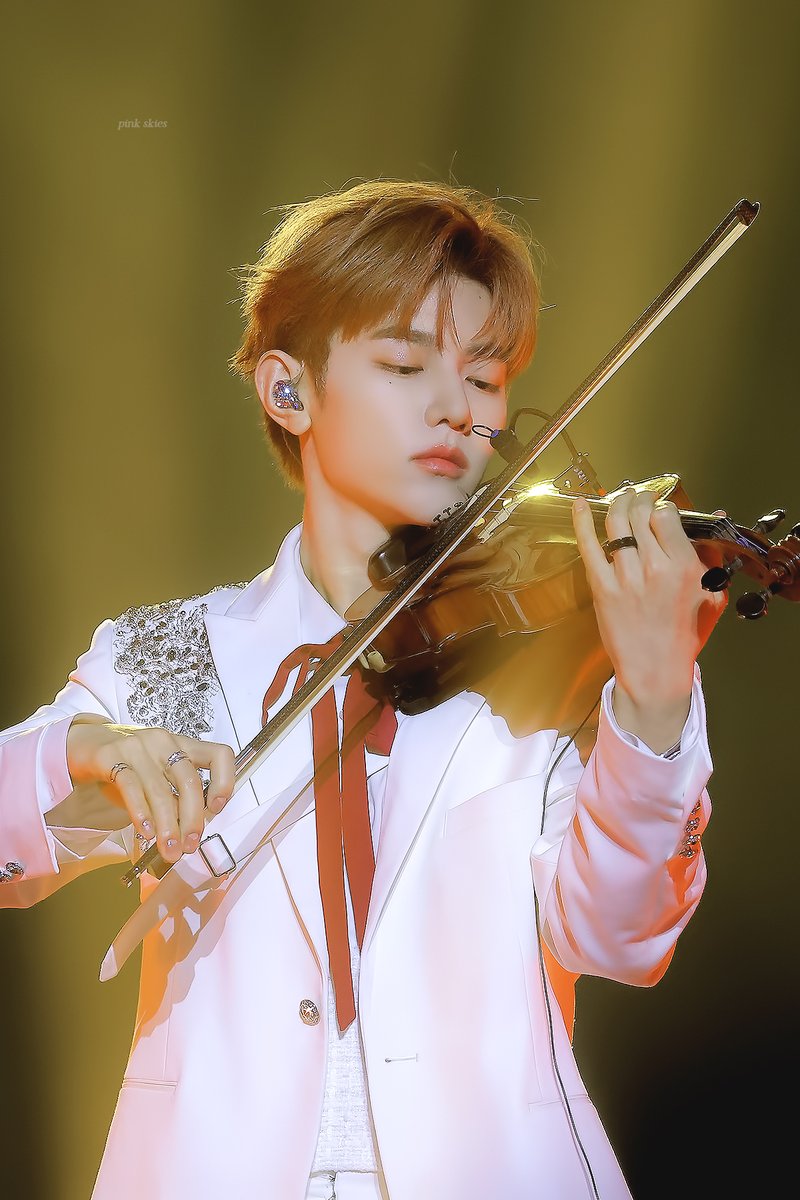 pinkskies_zh's tweet photo. rewrite the stars💫#ZHANGHAO #장하오 #章昊 #ZEROBASEONE #ZB1 #제로베이스원 https://t.co/t9HgO054YO