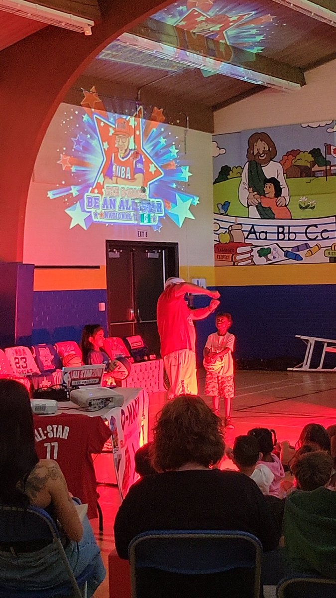 SummerBoost2017's tweet photo. Another great day of positive messages from Q-Mack at St. Bernadette's!  Be there to assist others!  It makes for a great team! https://t.co/KQrQzblclJ