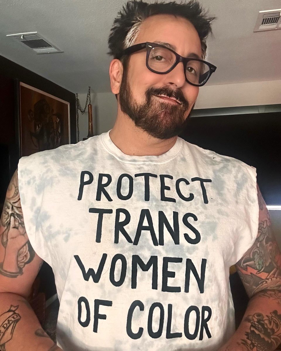 mariodiaz's tweet photo. Don’t mess with my girls. #transisbeautiful 
And by the way, you’re gay. 💅🏼 https://t.co/EzUy1u19eb