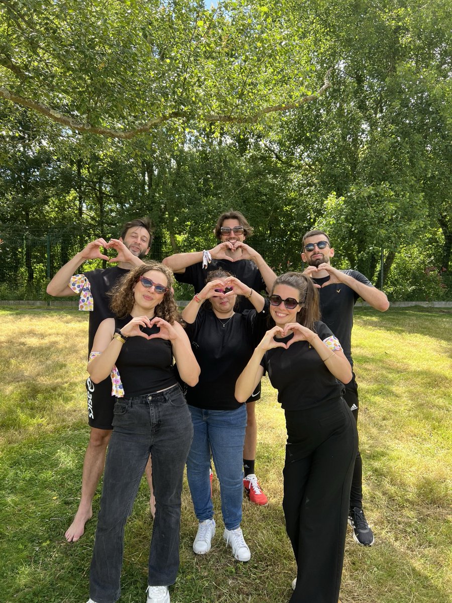 Additi01's tweet photo. / Olympiades by Additi

Retour sur la seconde édition des Olympiades ! 🎉

Nous félicitons l’équipe "Les josettes de Chamarine" pour leur victoire.

---

#Additi #olympiades #competition #équipe #jeux #cohesion #evenement #partage #engagement #motivation #Happitime https://t.co/KE7OTMxYz7