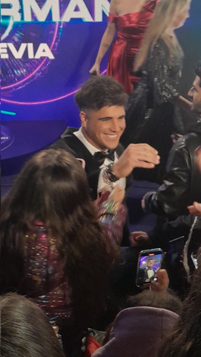 ERICAEGODOY2's tweet photo. Final de Gran Hermano Mauro Dalessio Paloma y Dario 💙
Gran Hermano
Gran Armado
Alfombra Azul
Mauro Dalessio
Mauro Gh
#GranHermanoAr #finalgh
@TeamMaurogh2024 https://t.co/dbJWqGvTCh