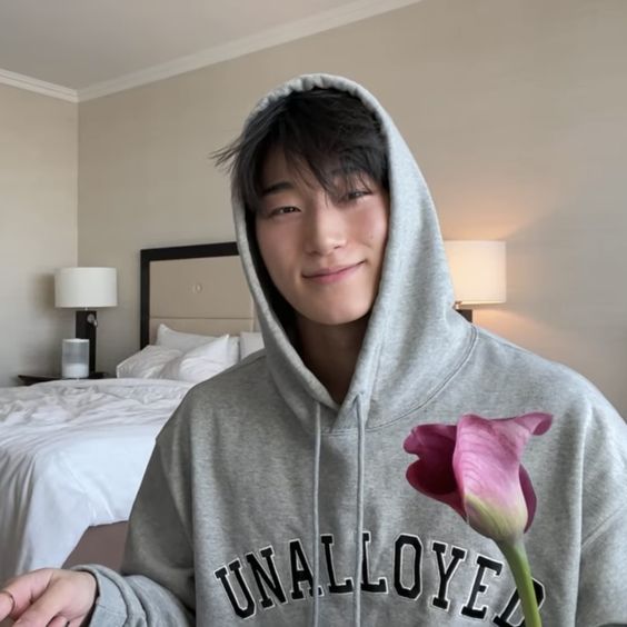 Koreaboo tweet media