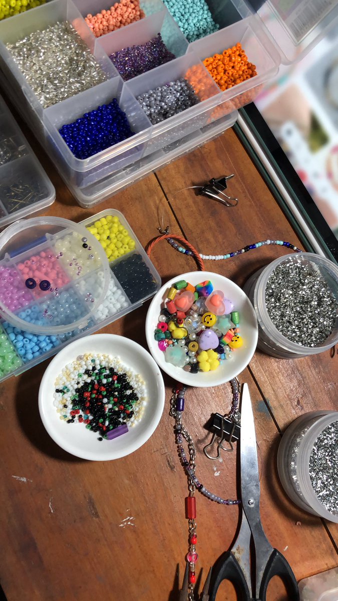 sadtraline's tweet image. makaryo barang ben waras ✨ 

yang mau custooomm bolee slide intoo DM ya cntik 🦋🌙✨