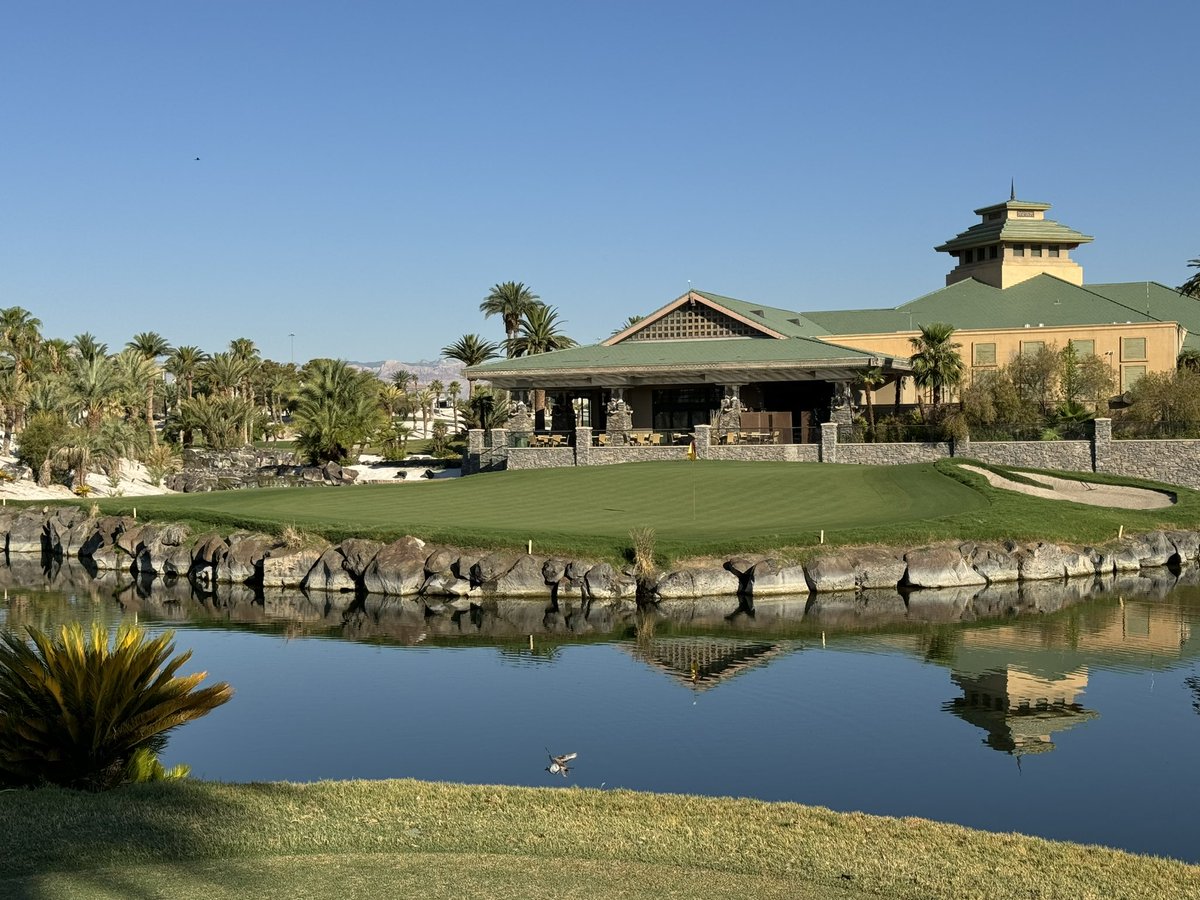 "I'm not saying it's hot, but I'm pretty sure the thermometer reads
"Satan's Balls."
<a href="/BaliHaiGC/">Bali Hai Golf Club</a> <a href="/sincitygcsa/">SNGCSA</a>