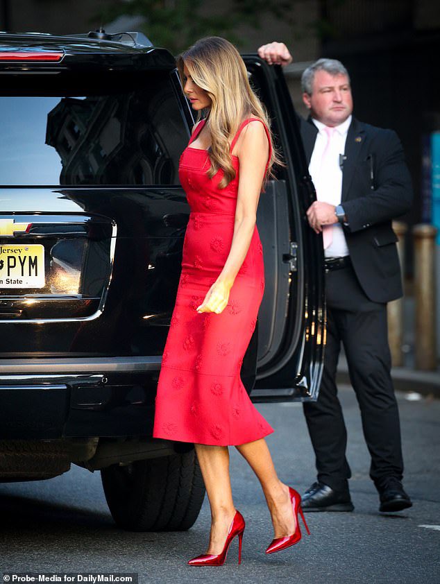 FLOTUS Report tweet media