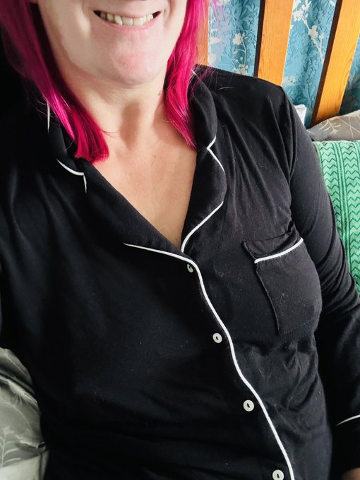 Hello Twitter. A not so sexy picture to go with the not so sexy chest infection and the resulting lack<a href="/tag/tittytuesday"class="tags"><span>#tittytuesday</span></a>