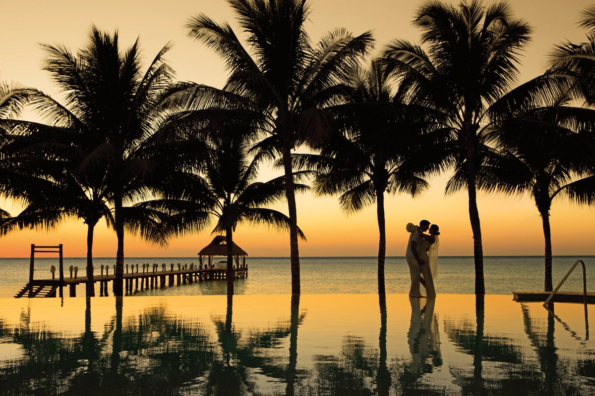 HoneymoonsInc's tweet photo. Our latest blog tells you about Secrets Resorts honeymoon packages and how you can get the upgraded "Honeymoon Bliss" package for free.
https://t.co/6ERnAAhtoY #allinclusivehoneymoon #secretsresorts https://t.co/FFOrOYDB0f