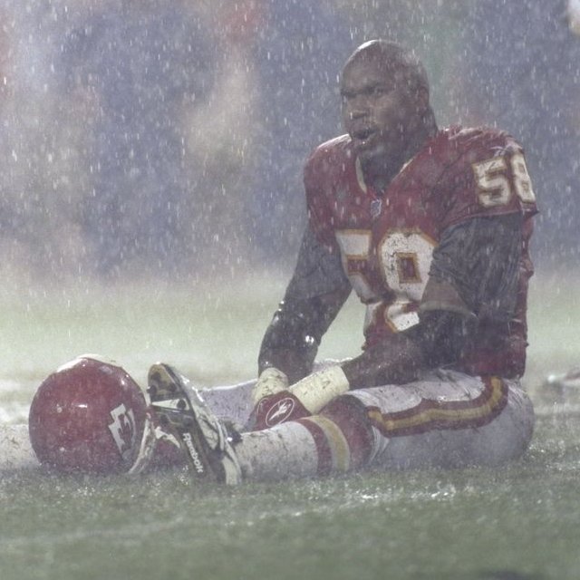BradHensonPro's tweet photo. Still one of the most iconic photos of all time https://t.co/mWkGfxe15W