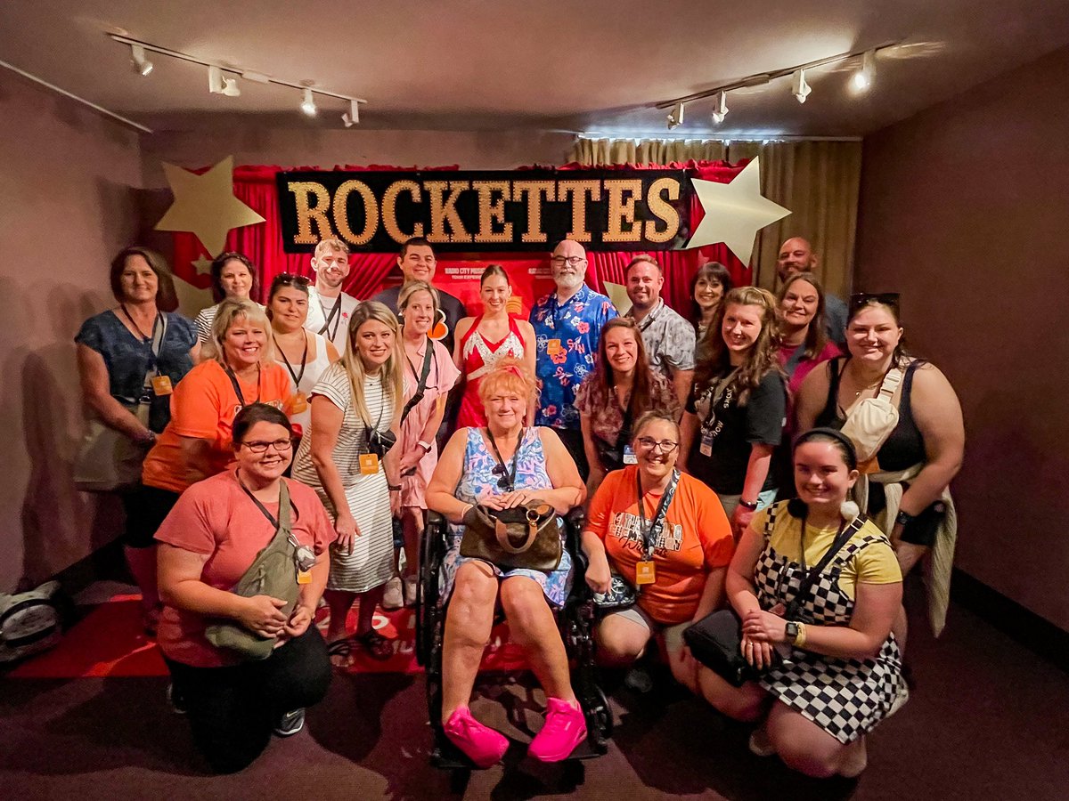 How many grants provide you with the opportunity to meet a Rockette? Goal achieved.. thanks to <a href="/KedcARTS/">RENAISSANCE Grant</a> + <a href="/KEDCGrants/">KEDC Grants</a>!! #KEDCARTS2NYC