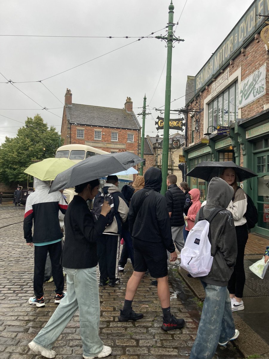 PontHighEnglish tweet media