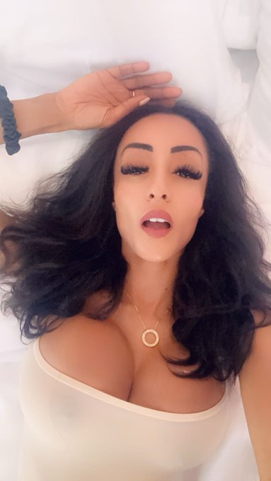 So you&rsquo;re in luck as I managed to retrieve I think like 10 things when I shot about 200 bits @kxtten_x<a href="/tag/tittytuesday"class="tags"><span>#tittytuesday</span></a><a href="/tag/spreadinggoodvibes"class="tags"><span>#spreadinggoodvibes</span></a>