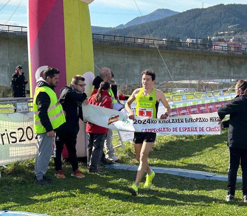FESAIB's tweet photo. Li desitgem el millor en aquesta competició mundial i estem orgullosos de tenir-lo com a representant espanyol! 🌟
.
.
#Atletisme #CampionatMundial #Taipei2024 #FESAIB https://t.co/bw2esxAAR7