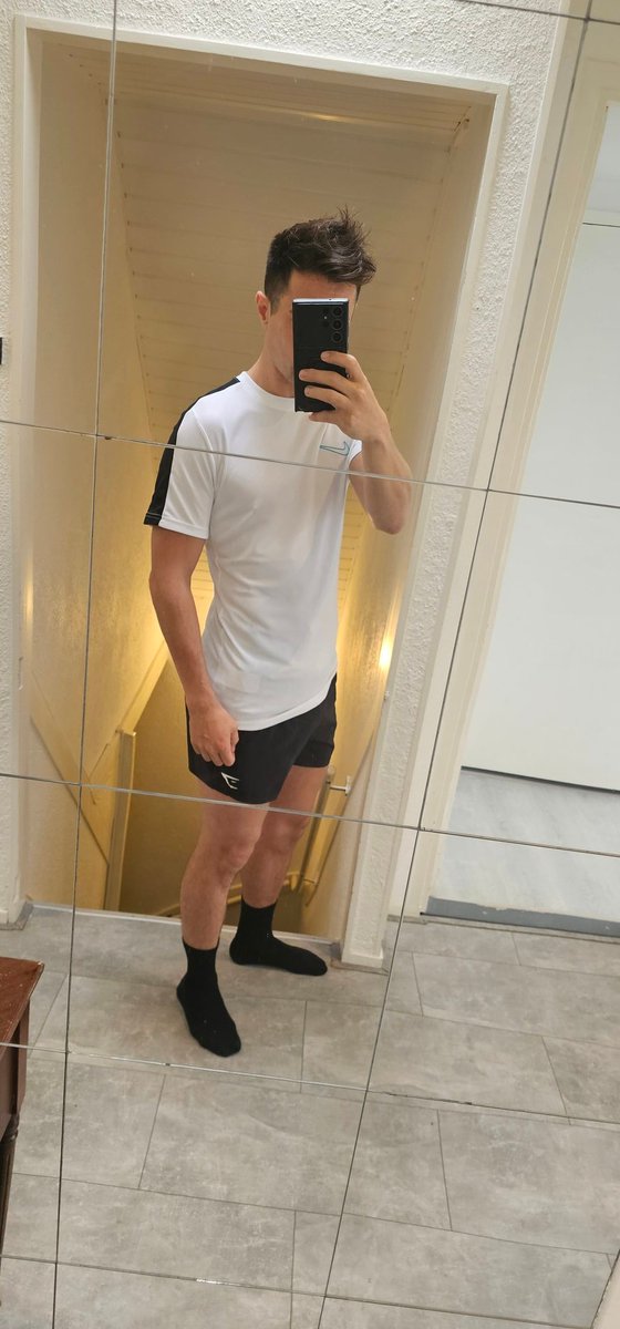 Locked in this day 5🔒.Ready for my crossfit class.

What are the odds someone else is locked like this as well that I dont know about?😜

#chastity <a href="/CarraraDesigns/">Carrara-Designs</a>