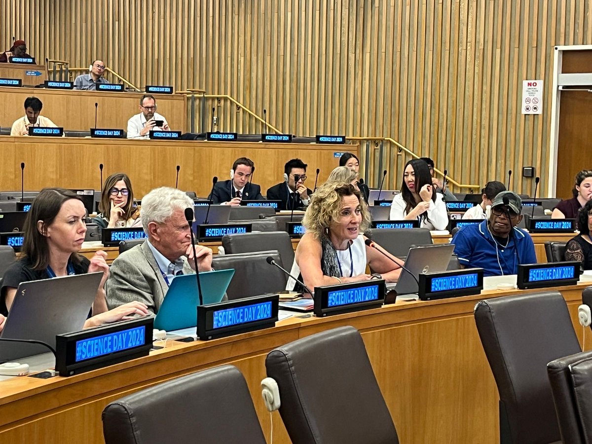UNSDSN's tweet photo. 🌎Advancing community-driven science and strengthening funding for science in all regions remain key points of discussion during #ScienceDay.
Happening live: https://t.co/xJ7xWlvfh5
@ISC @SEIresearch @UNDP @UNDESA
#HLPF2024 #Science4SDGs https://t.co/Ij4LilcIlD