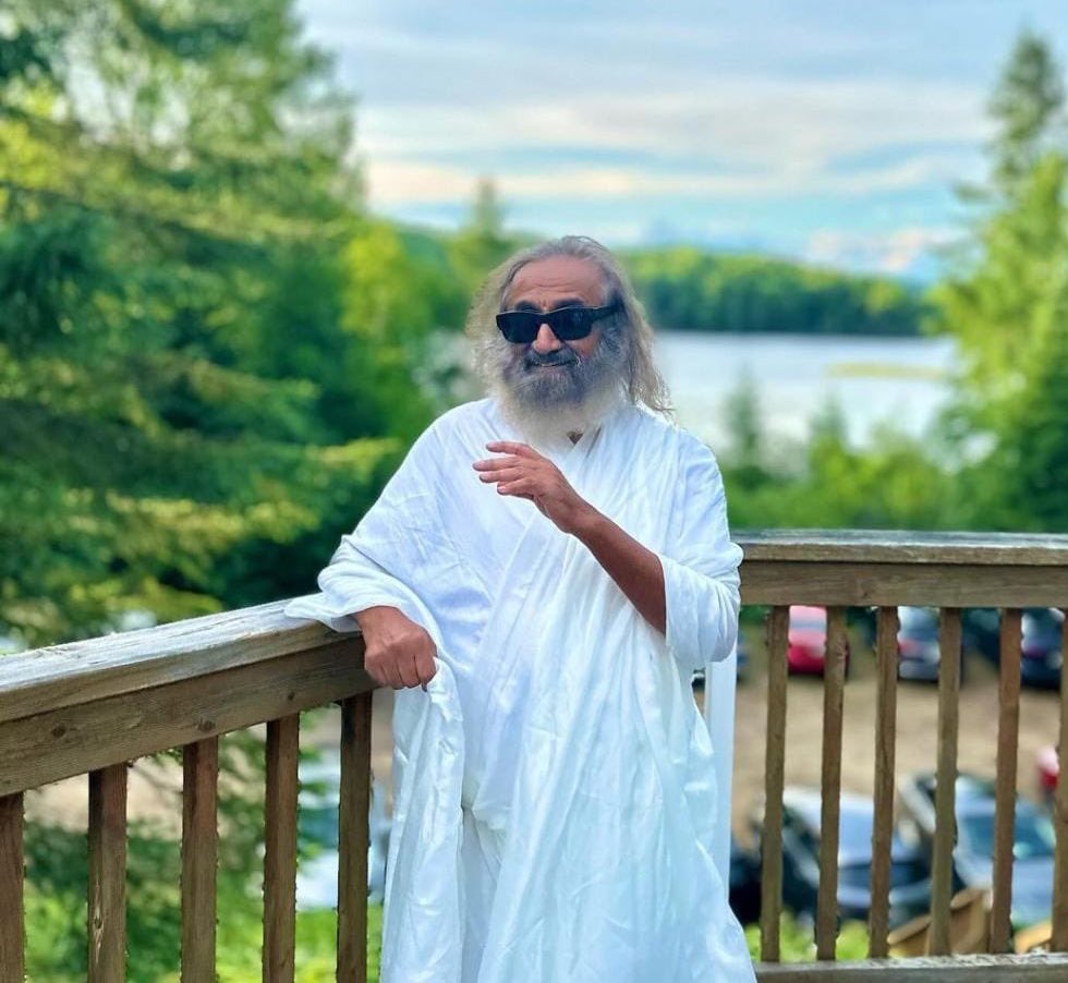 i_am_a_sadhak's tweet photo. Question - Gurudev, how to handle the turbulent times?

#Gurudev @SriSri Ravi Shankar ji  - First of all, we must recognise that it is a turbulent time and accept it. When we deny, then we are unable to find a solution. So first is recognising, and second is accepting. The moment we accept that this time is turbulent, or that this situation is bad, then our emotions calm down. We don’t question, “Why is it turbulent?” Questioning the happening which is happening is of no use. It is like a post-mortem. It doesn’t help the situation in the present moment. So, accepting that this is so, brings calmness, brings steadiness in the mind. When the emotions are calm, you are able to think better because the same energy in us either functions as an emotion or as a thought process. So, if we exhaust our energy through emotions, in getting upset over turbulent times, we are unable to make use of that time for creative thinking and for finding a solution to the problem. In turbulent times, the mind should not be turbulent. The time can be turbulent, but if the mind is turbulent, it’s a big disadvantage. So acceptance is the second thing. Once you accept, it cannot be passive acceptance : “Okay, let it happen. Leave it to God.” This type of passive acceptance will not work. You need action and clarity of mind, sharpness, presence of mind and creativity. What change do you want to make? How do you want to make good use of the situation? In the Bhagwad Gita, we see the same situation. At first, Arjuna did not accept the situation. He sat on the floor and trembled, the super hero, who had never cried in his life, wept in front of Krishna, saying, “No! I cannot” So Krishna said, “Come on. Drop this weakness from your heart. Drop this emotional garbage you are carrying, get up”. Krishna boosted Arjuna’s ego, saying, “You have the capacity to handle this situation. Come on, get up. What will people say about you?”
