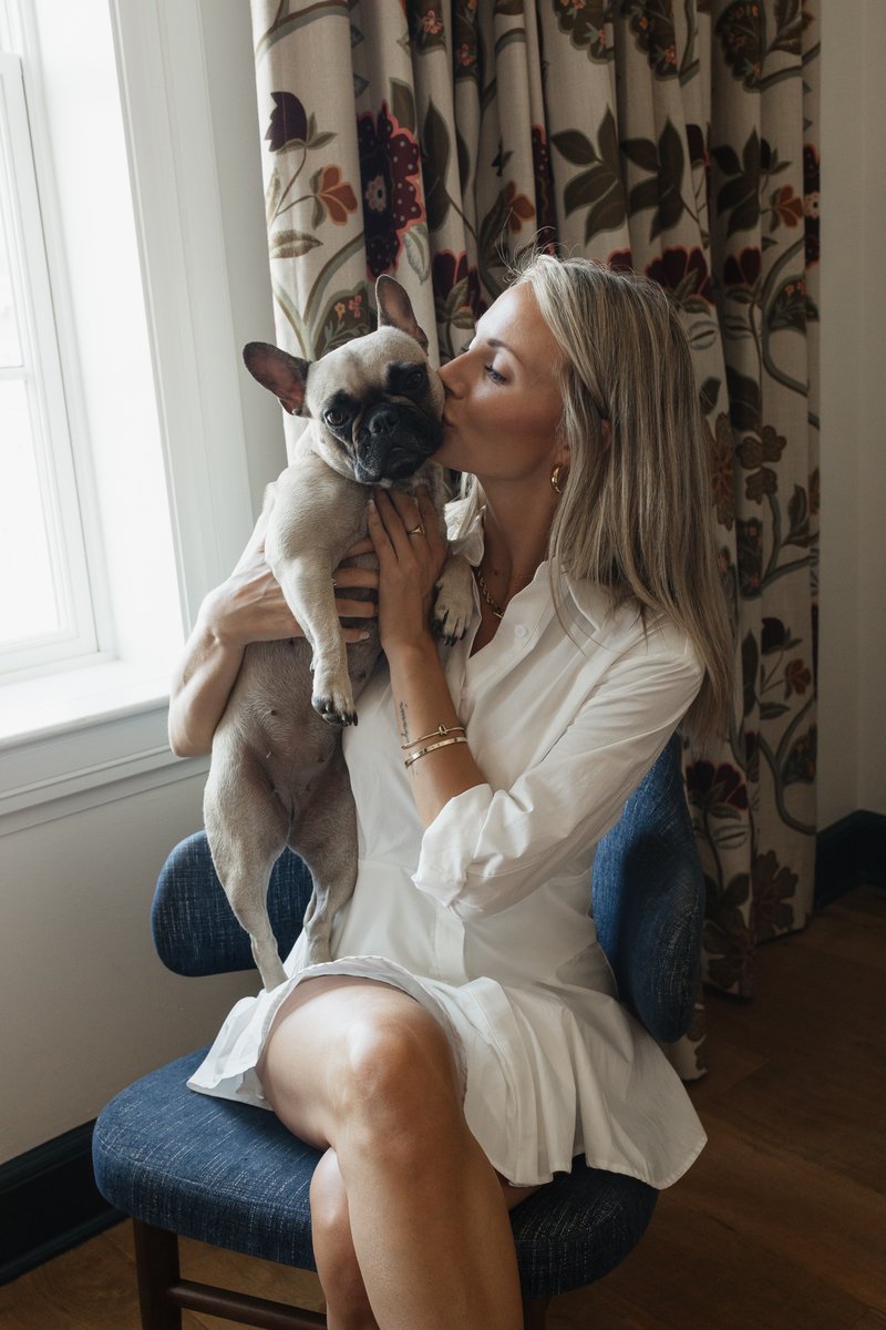 PROFILES tweet media