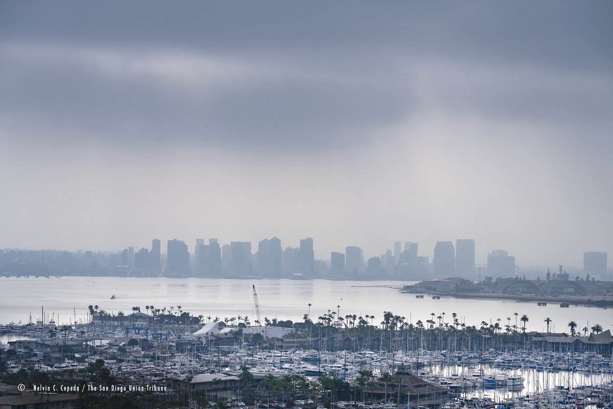 NelCepeda's tweet photo. It's mid morning Tuesday and the #fog is still hanging out in #SanDiego https://t.co/Sw16cK5Poq