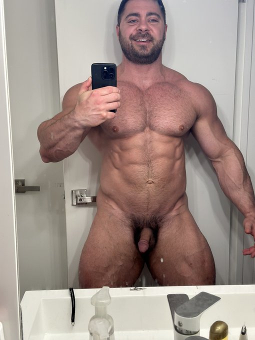 256.2. Lbs https://t.co/Z1fpJNGJkX