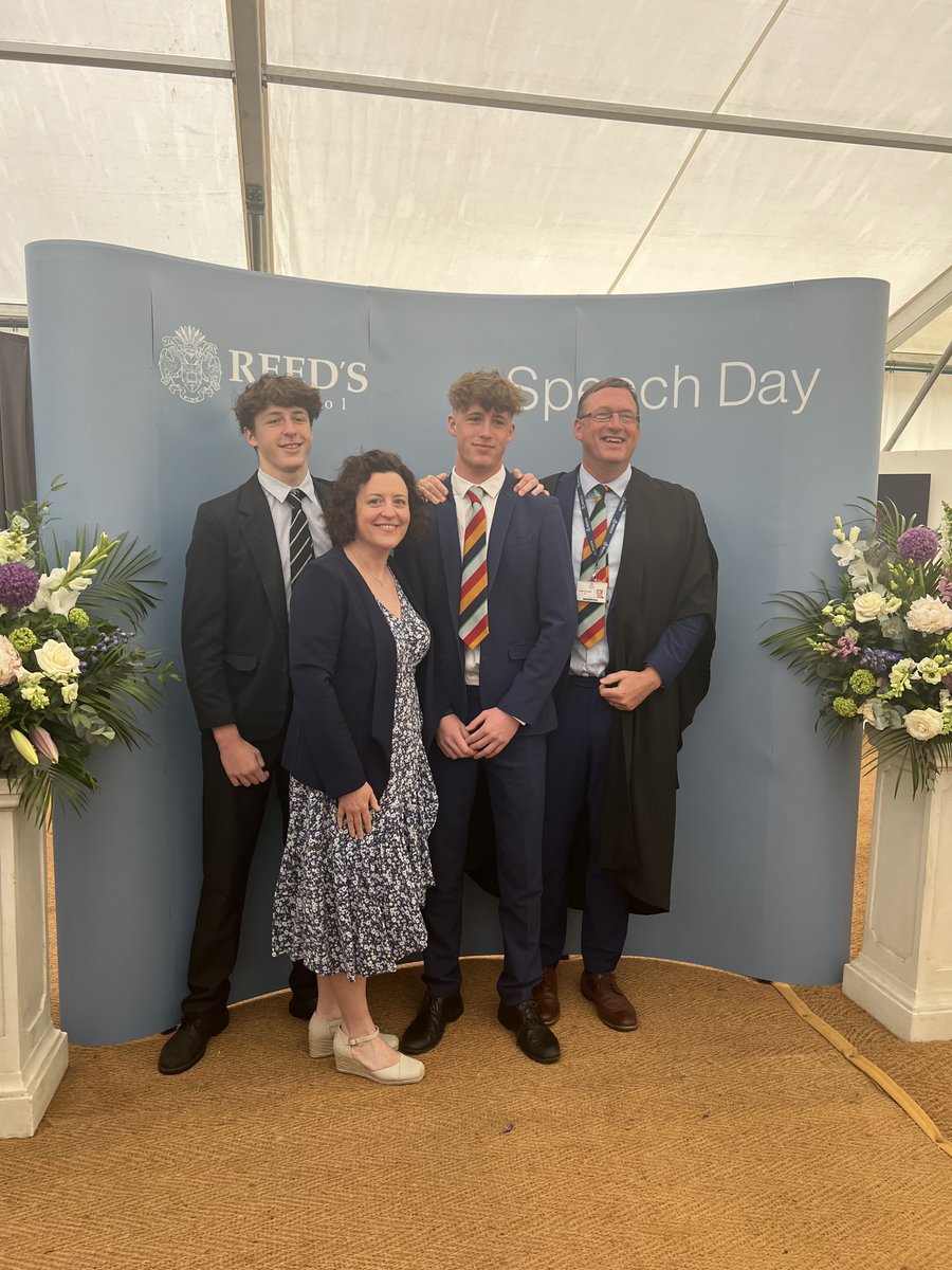 ReedsAlumni's tweet photo. A busy end of term Part 2...
...@ReedsSchool  Speech Day this year was especially lovely.  Not only were all the speakers engaging &amp; the pupils on top form but we also had a host of @ReedsAlumni join us to celebrate with their siblings/children.
#familyfriendsfun https://t.co/BGxkFb6Boc