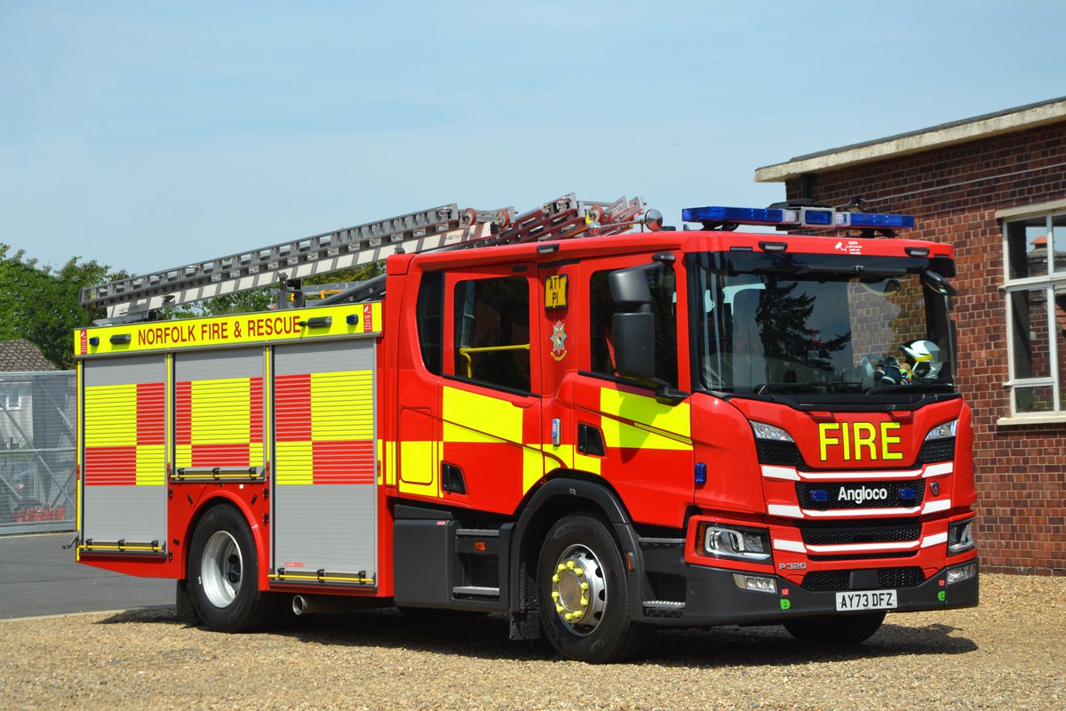 HCFirePhotos tweet media