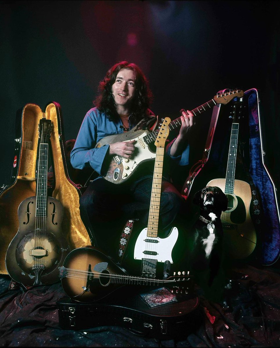 muerdekeroyo's tweet image. Bonhams1793 will auction "The Rory Gallagher Collection" in London on October 17.  Guitars, amplifiers and accessories from Rory's life and career. Offered directly by the Gallagher family, the sale will include his iconic 1961 Fender Strat.
#guitar #RoryGallagher #bonhams1793
