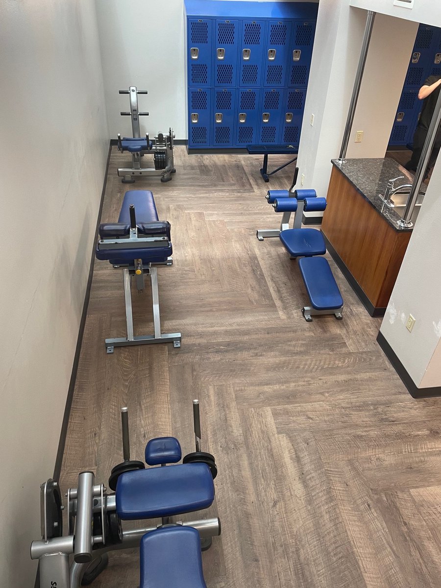 Bismarck_Y's tweet image. Next time you're in our Life Center check out our cool new Ab Alcove. Enjoy a quiet corner to focus on your core work. #lifecenter #abalcove #bismarcky