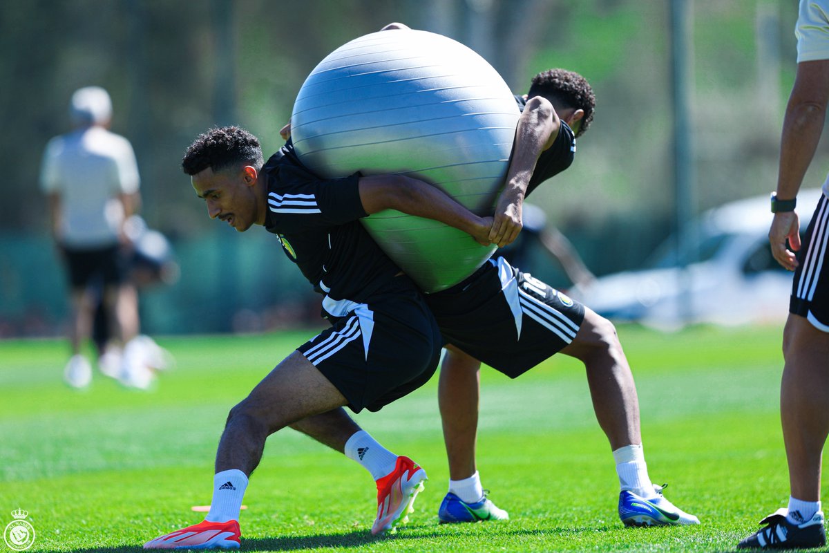 AlNassrFC's tweet image. نعمـل بشـوق 🤩
#النصر_في_البرتغال 🇵🇹